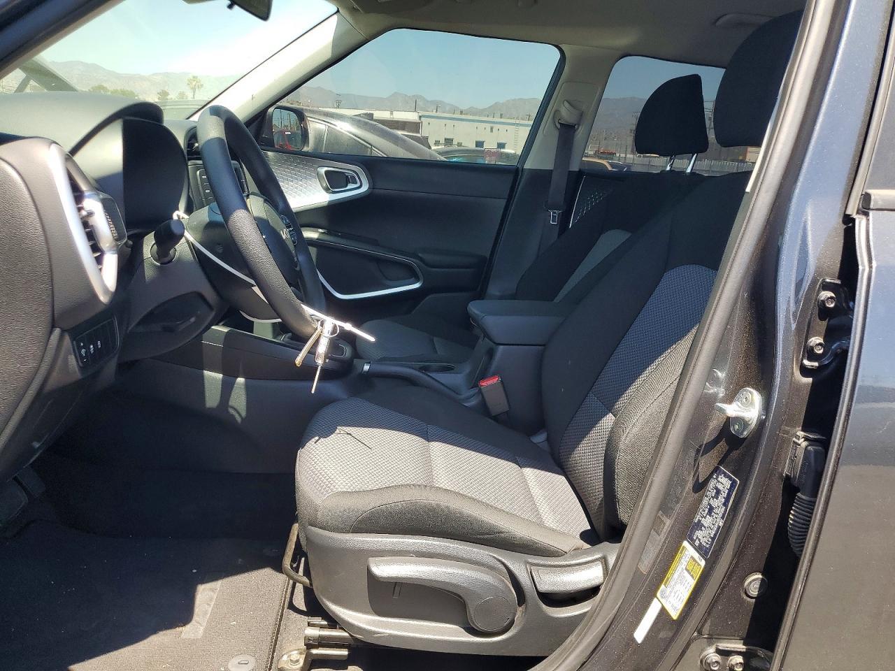 2025 Kia Soul Lx - Image 7