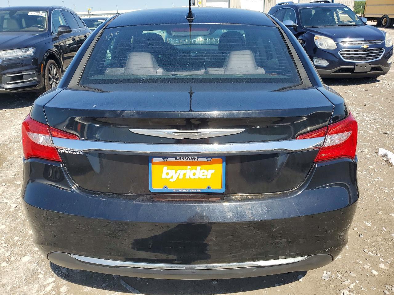 2014 Chrysler 200 Lx - Фото 6