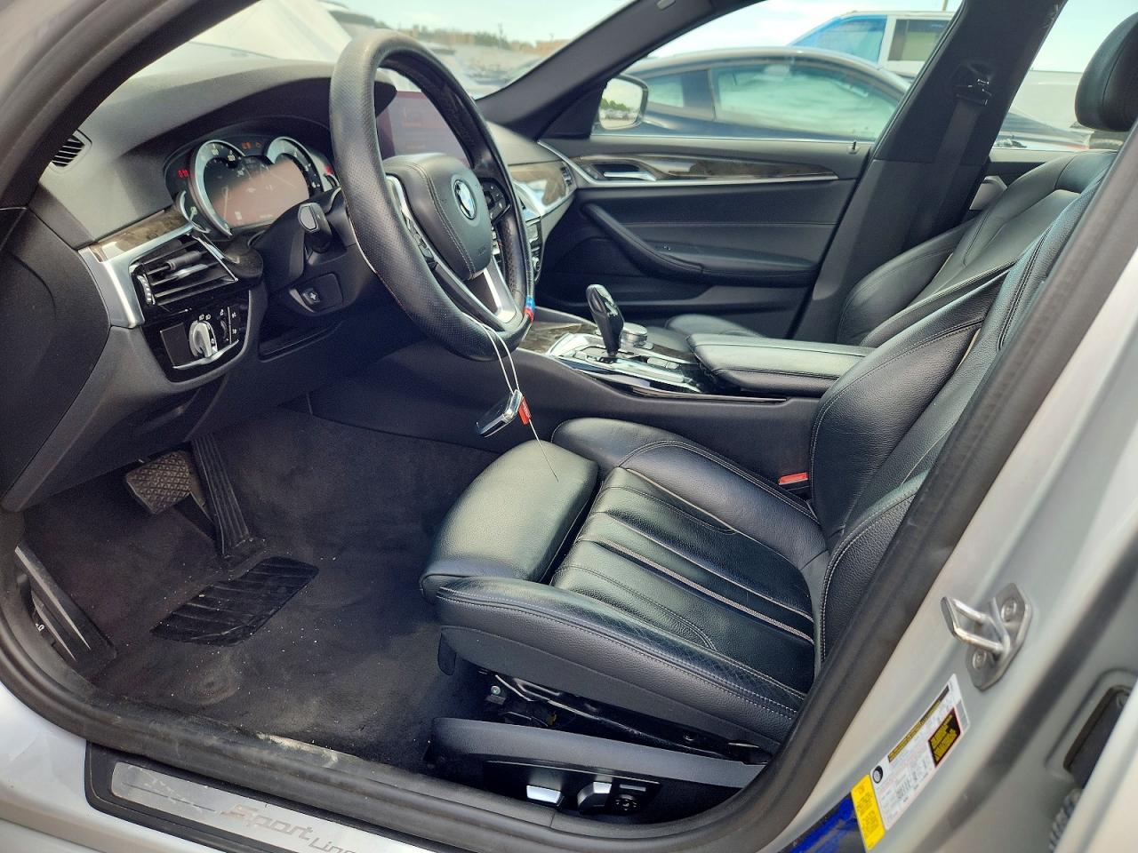 2019 BMW 530 I - Фото 7