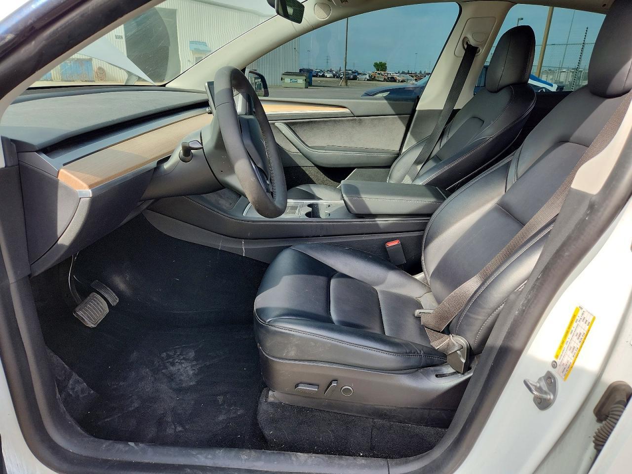2022 Tesla Model Y - Image 7