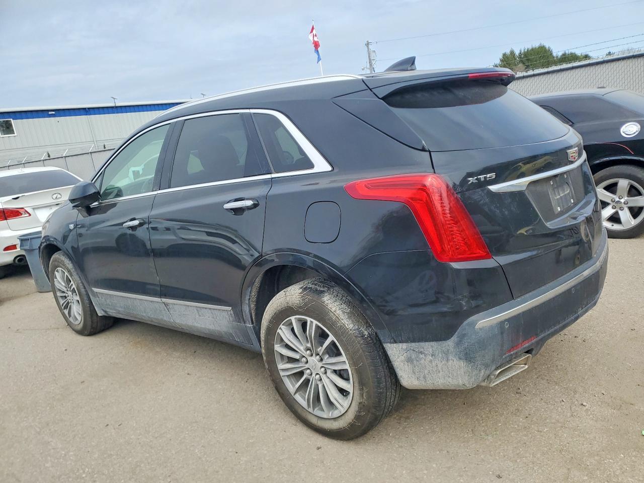 2017 Cadillac Xt5 Luxury - Фото 2