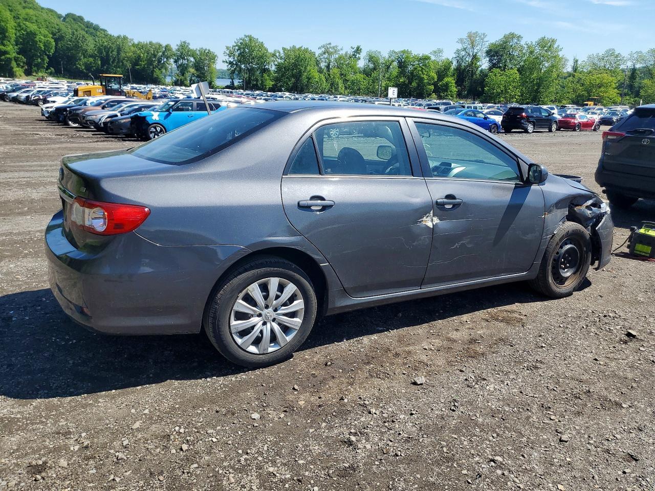 2012 Toyota Corolla Le - Image 3