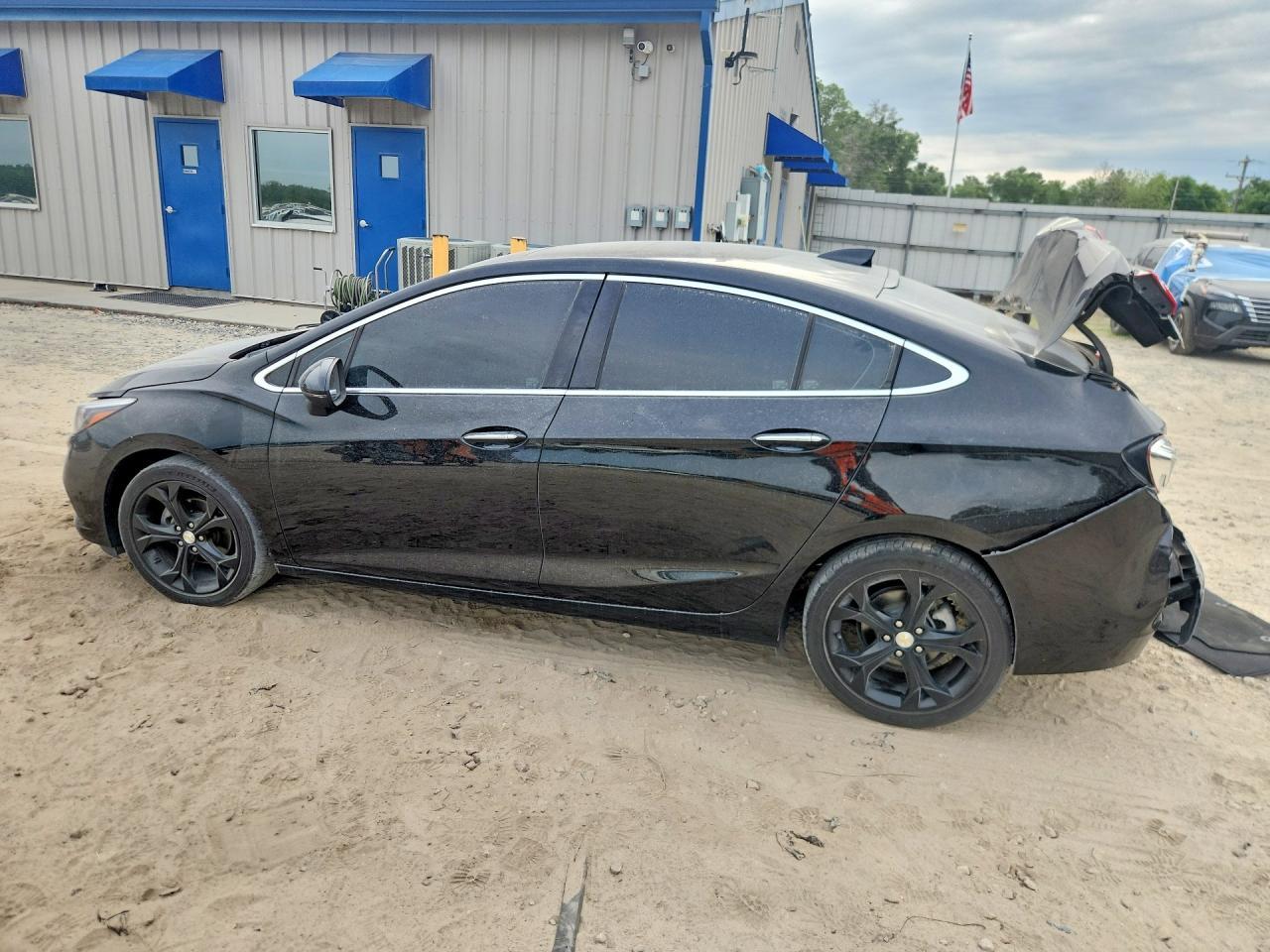 2018 Chevrolet Cruze Premier - Фото 2