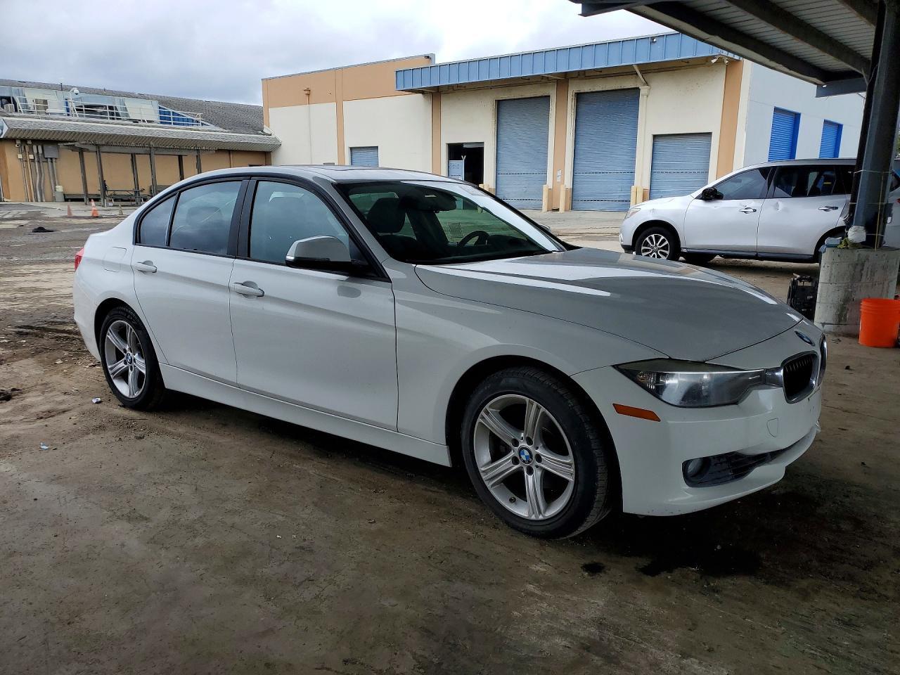 2013 BMW 328 I Sulev - Фото 4