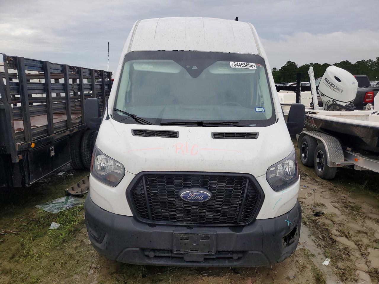 2024 Ford Transit 250 Delivery Van - Image 5