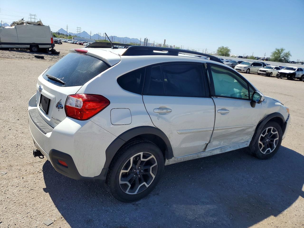 2017 Subaru Crosstrek Premium - Image 3
