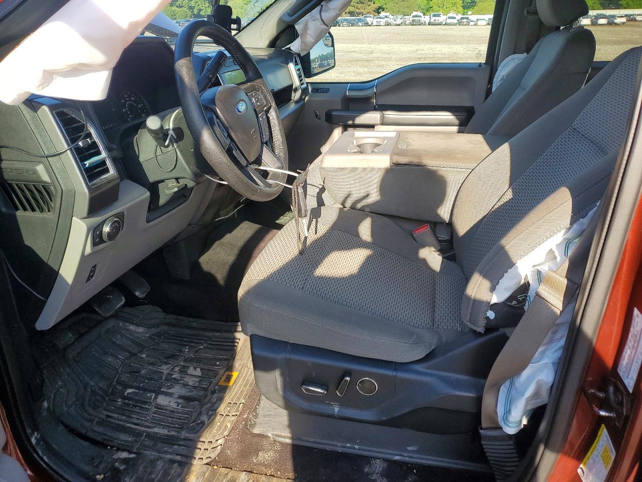 2016 Ford F150 Supercrew - Фото 7