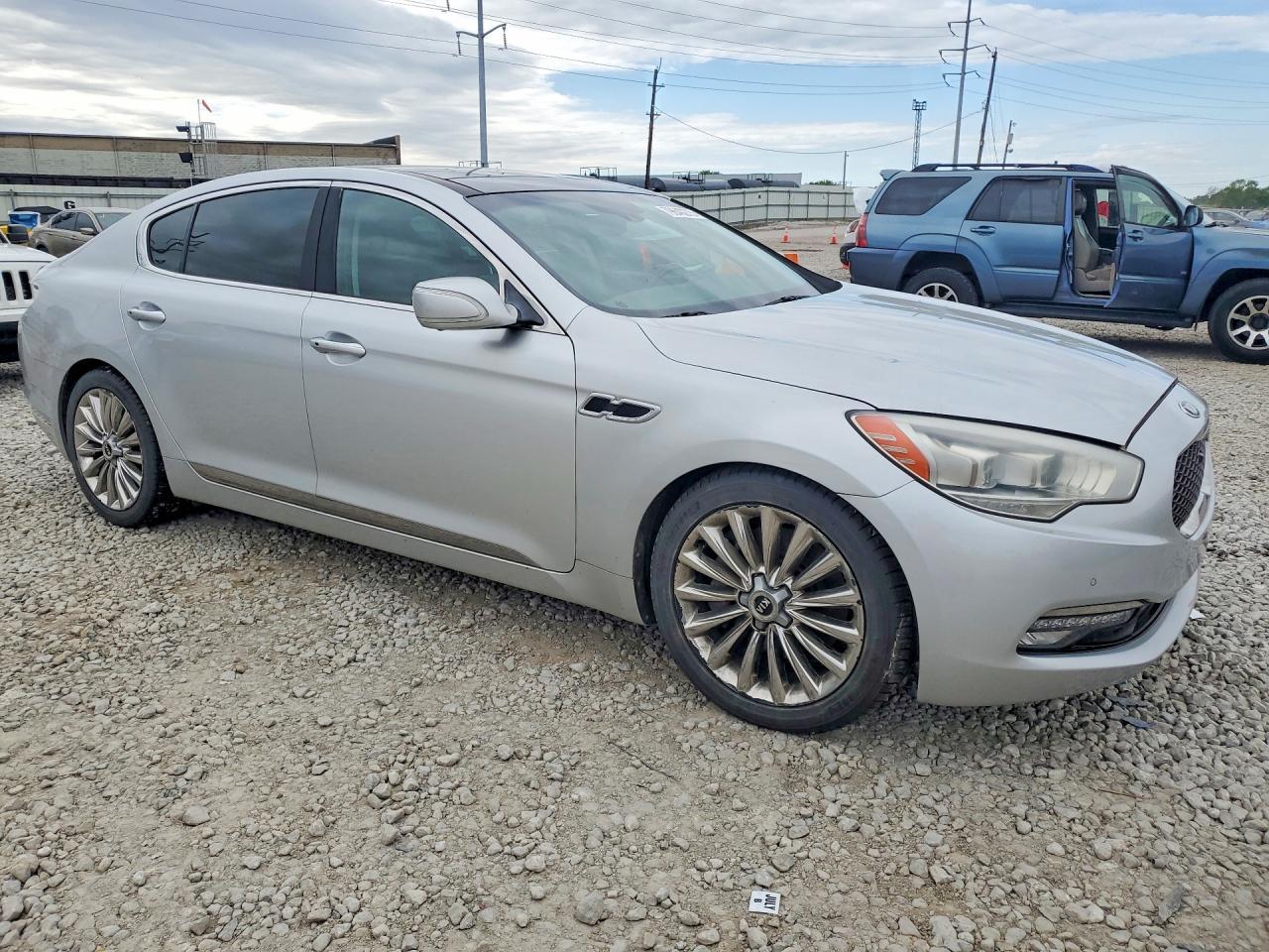 2015 Kia K900 Luxury - Image 4