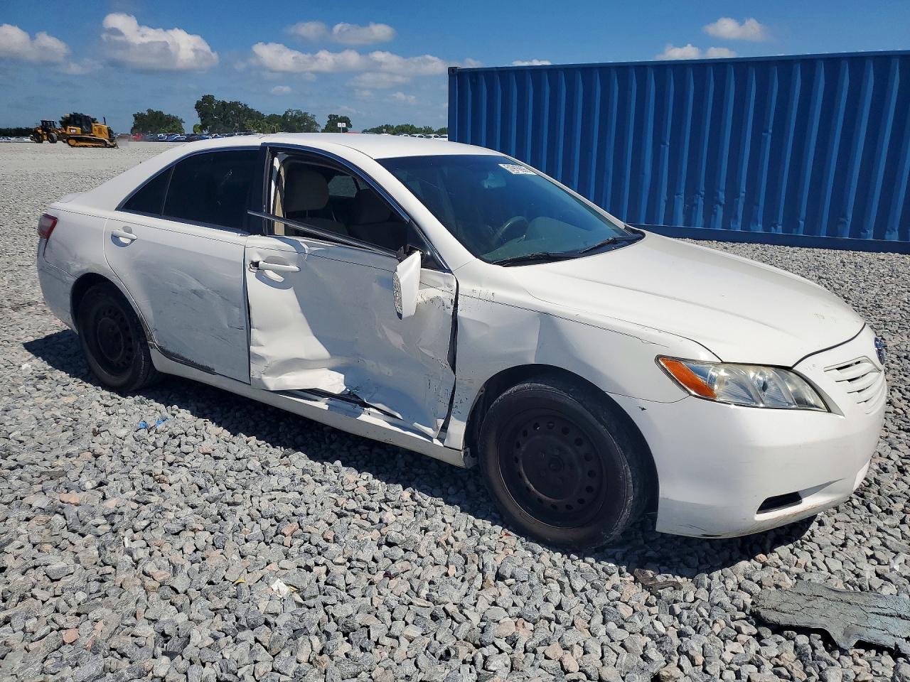 2009 Toyota Camry Le - Image 4