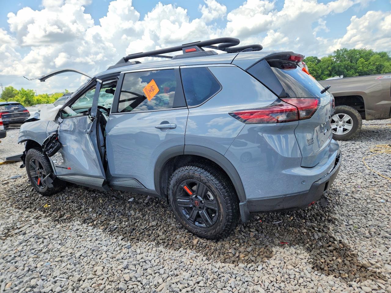 2026 Nissan Rogue Rock Creek - Фото 2
