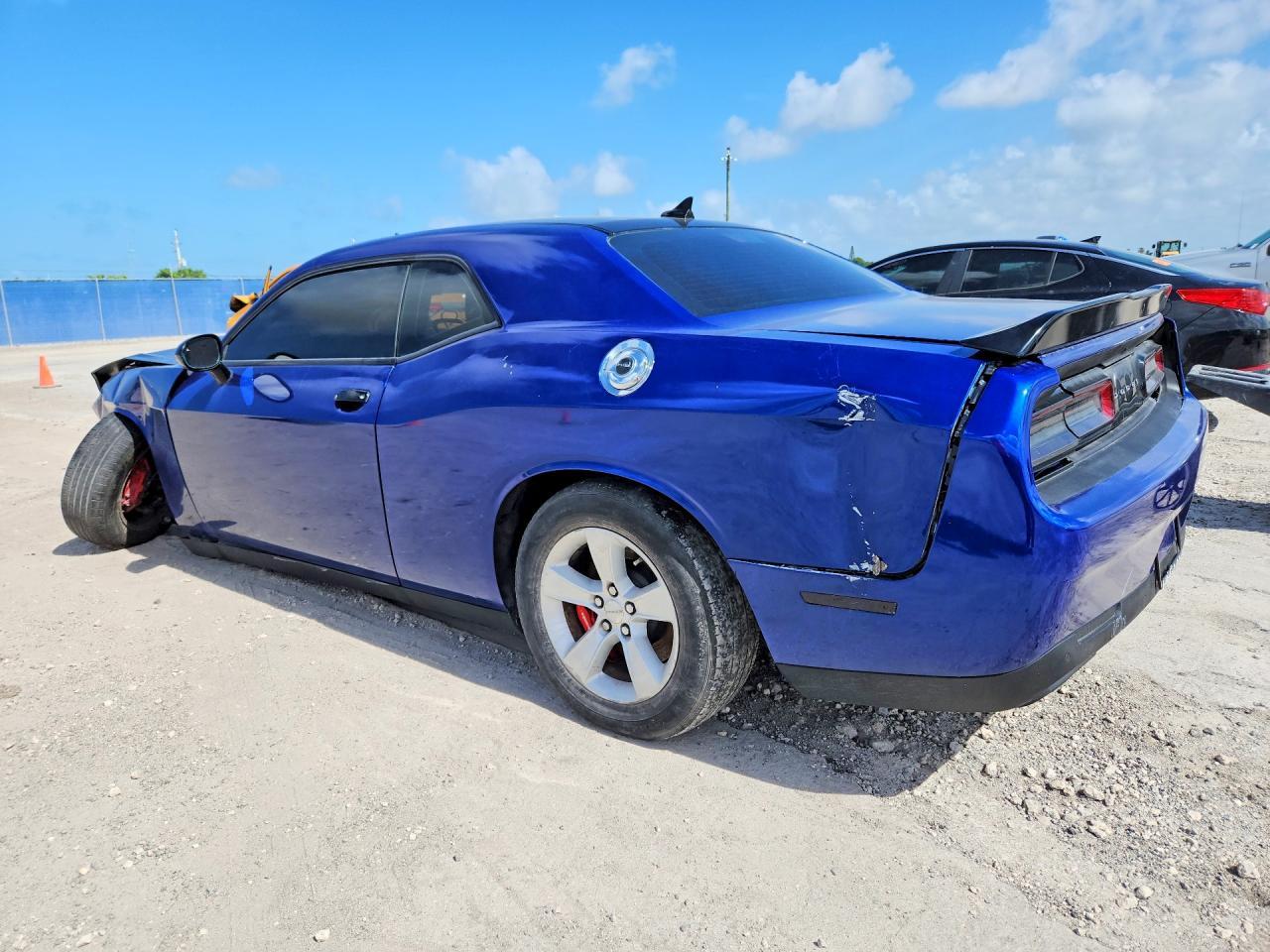 2022 Dodge Challenger R - Image 2