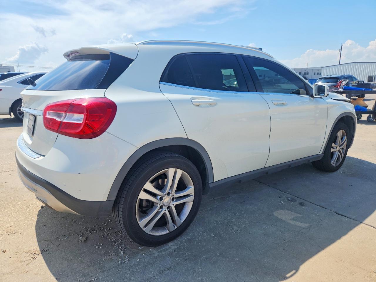 2016 Mercedes-Benz Gla 250 - Image 3