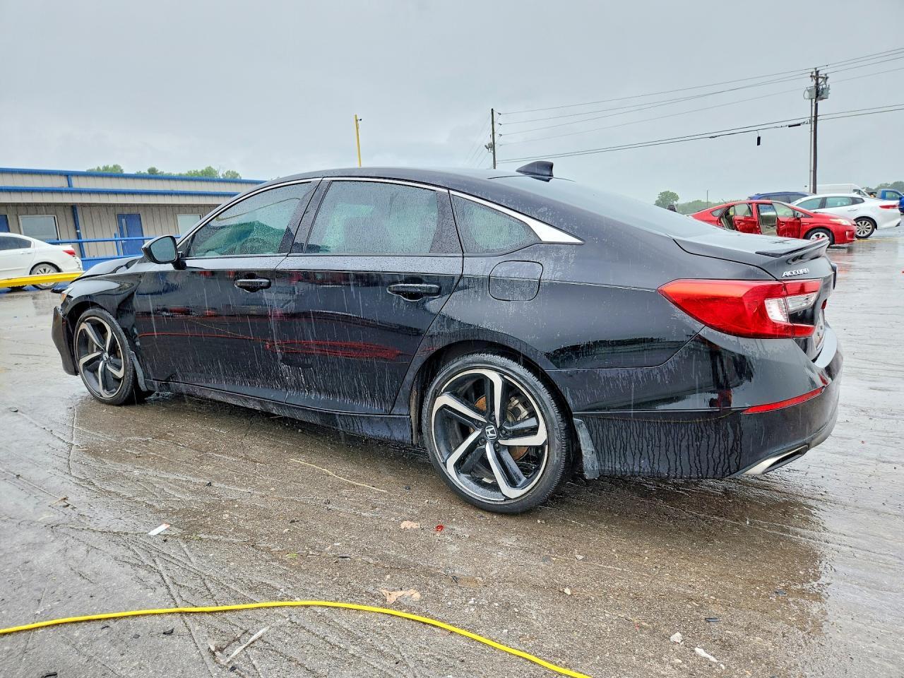 2019 Honda Accord Sport - Image 2