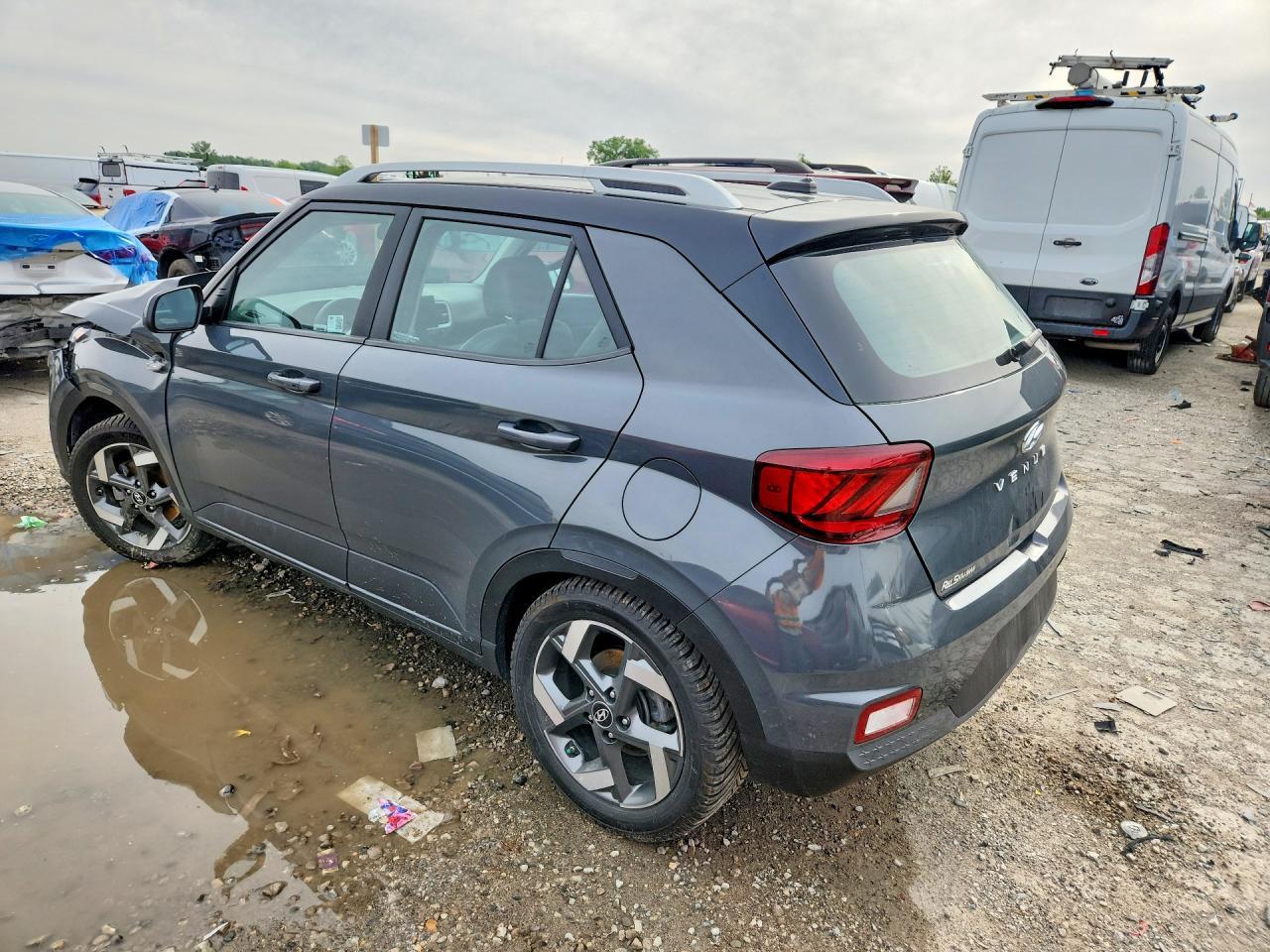 2024 Hyundai Venue Limited - Фото 2