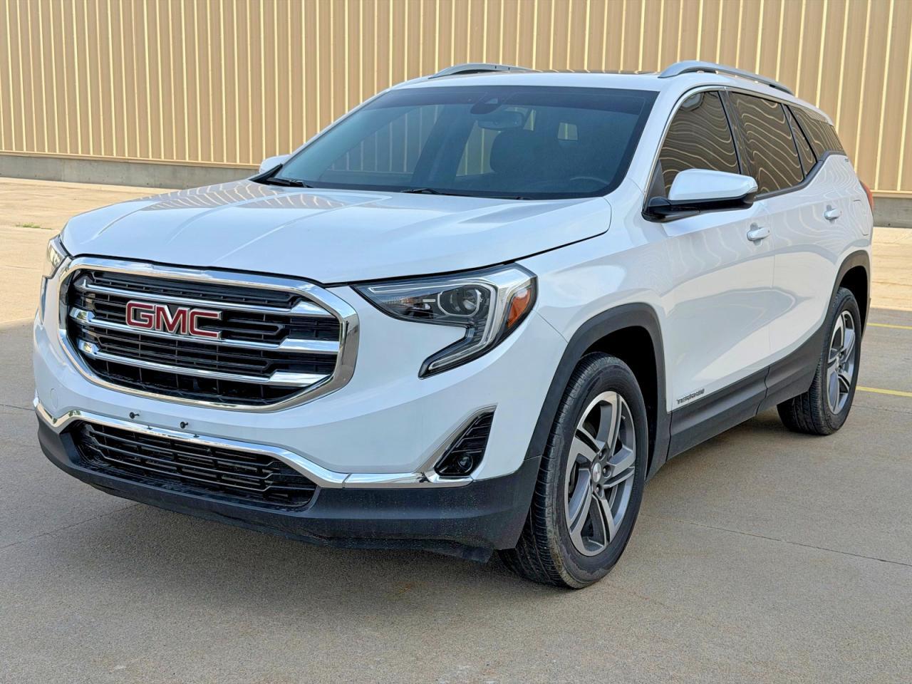 2021 GMC Terrain Slt - Фото 2