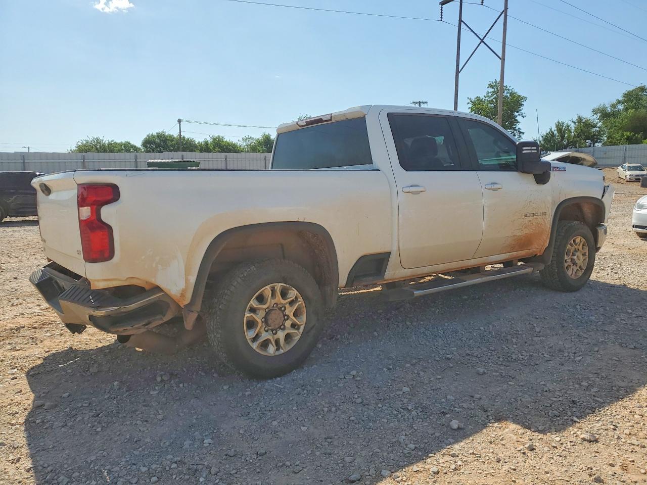 2024 Chevrolet Silverado K2500 Heavy Duty Lt - Image 3