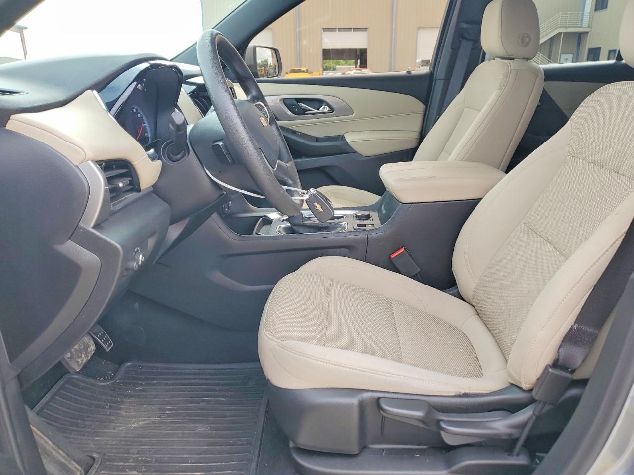 2023 Chevrolet Traverse Ls - Image 7