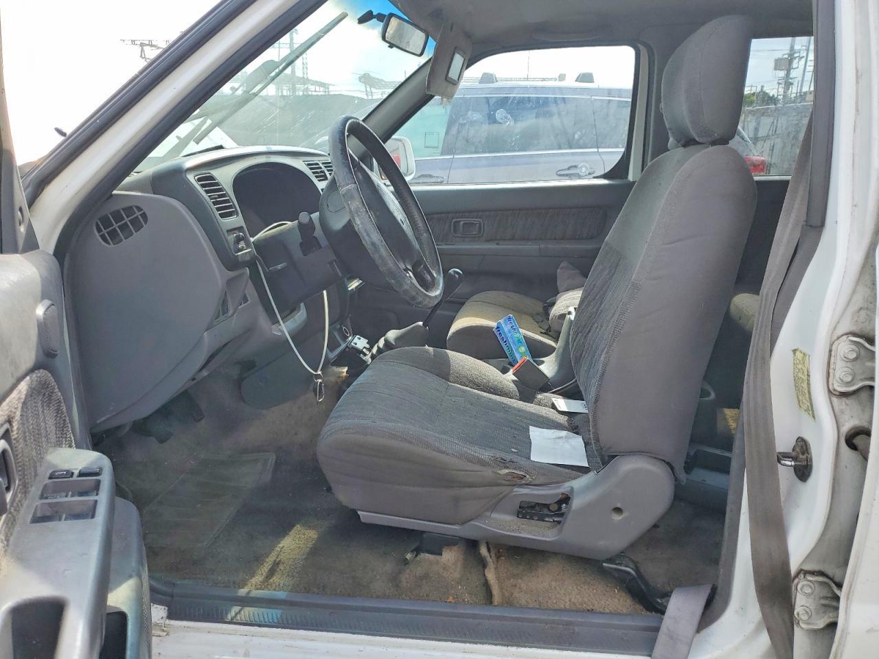 2000 Nissan Frontier - Фото 7