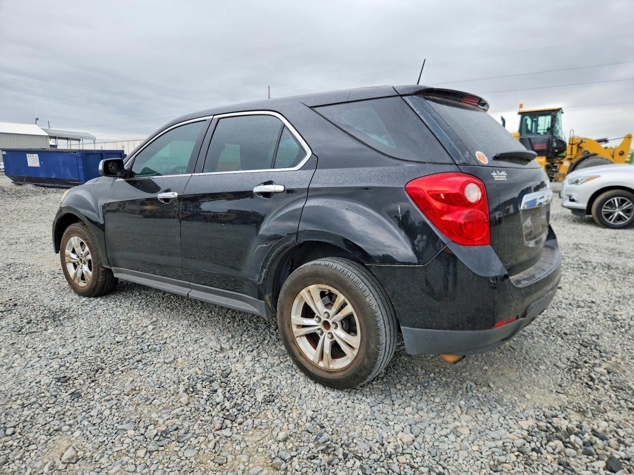 2014 Chevrolet Equinox Ls - Image 2