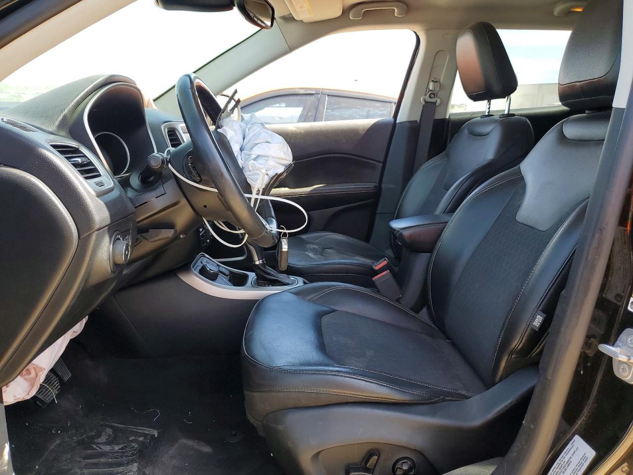 2018 Jeep Compass Latitude - Image 7