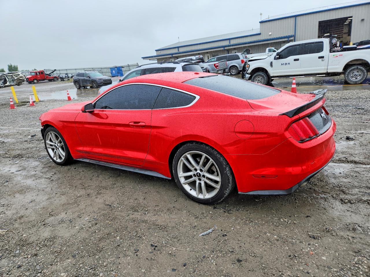 2017 Ford Mustang - Фото 2