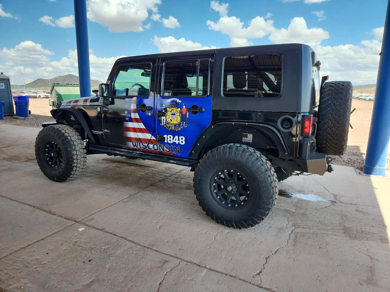 2008 Jeep Wrangler Unlimited Rubicon - Image 2