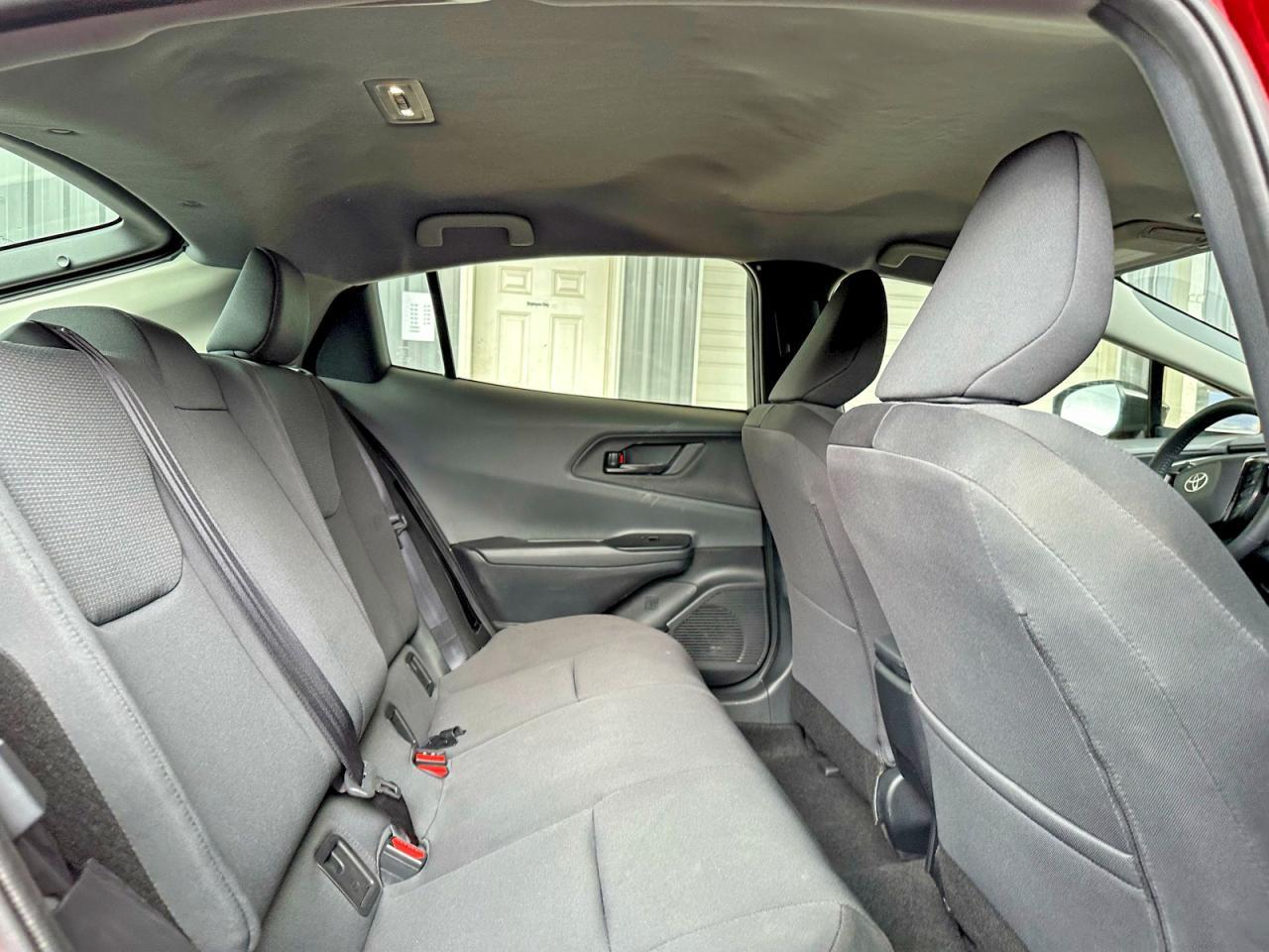 2025 Toyota Prius Le - Фото 6
