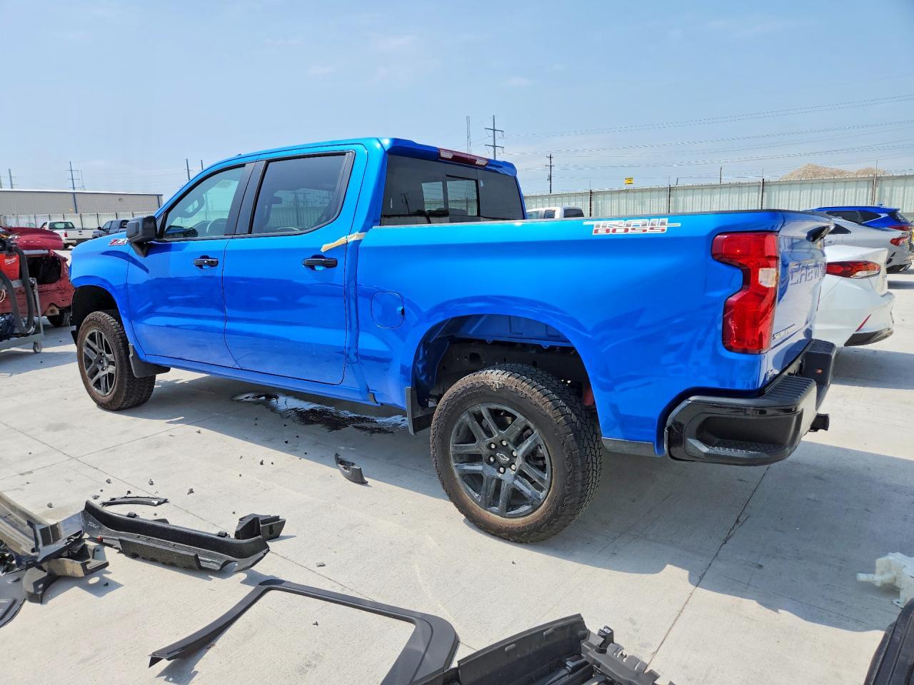2025 Chevrolet Silverado K1500 Lt Trail Boss - Image 2
