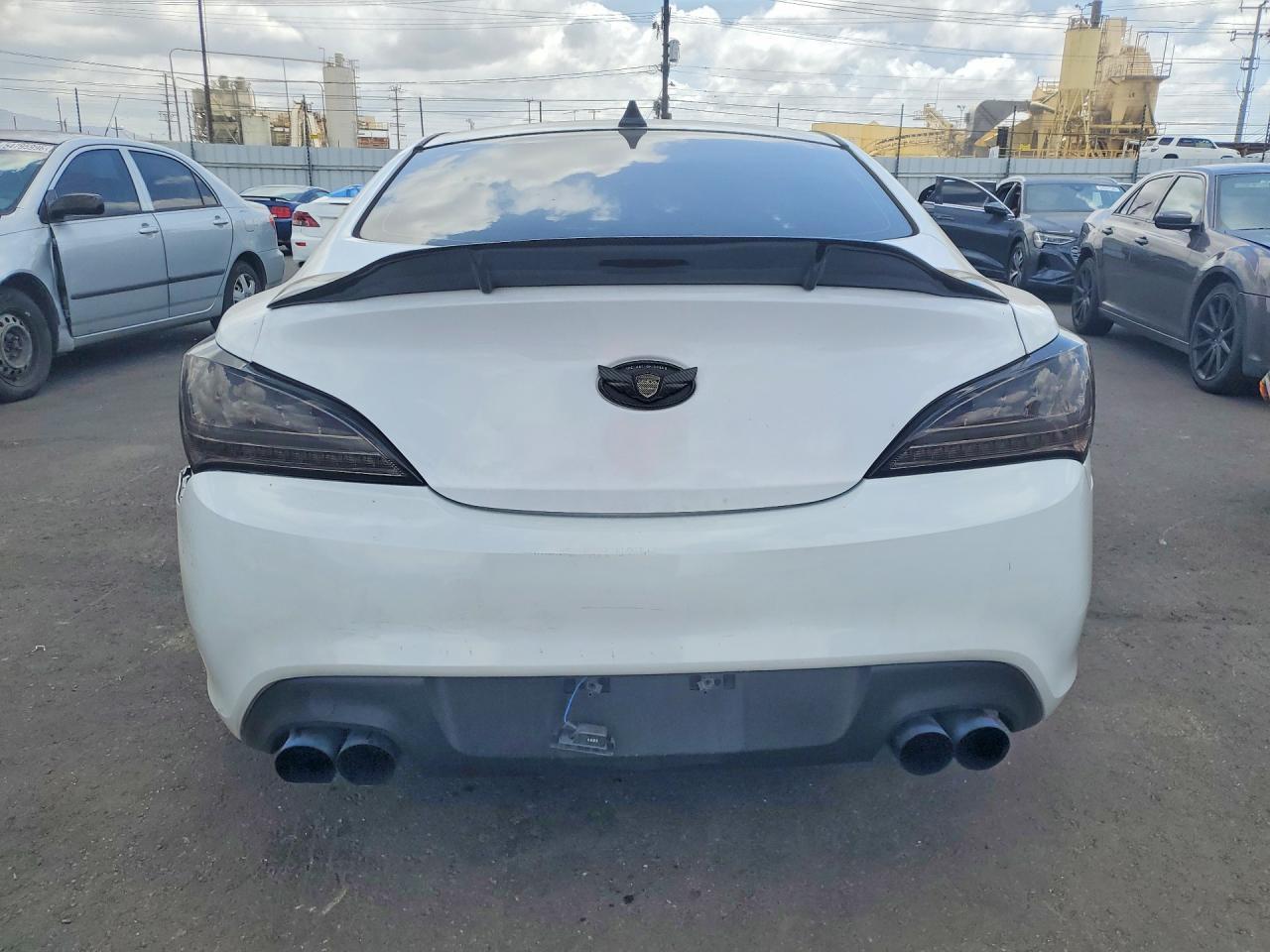 2014 Hyundai Genesis Coupe 2.0T - Image 6