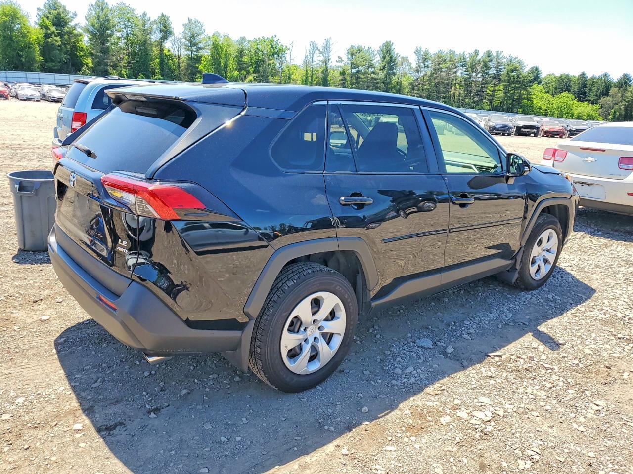 2022 Toyota Rav4 Le - Фото 3