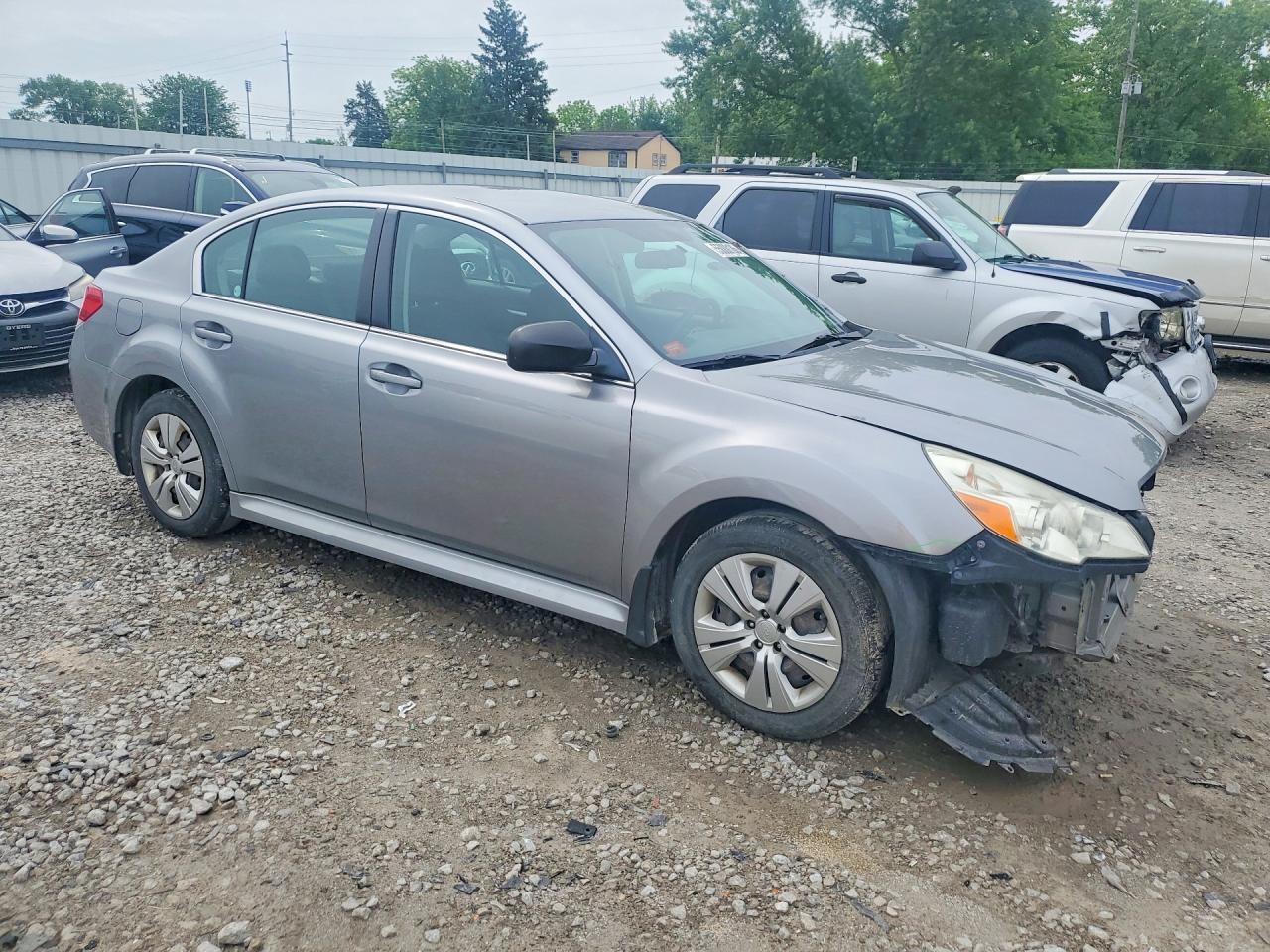 2011 Subaru Legacy 2.5I - Фото 4
