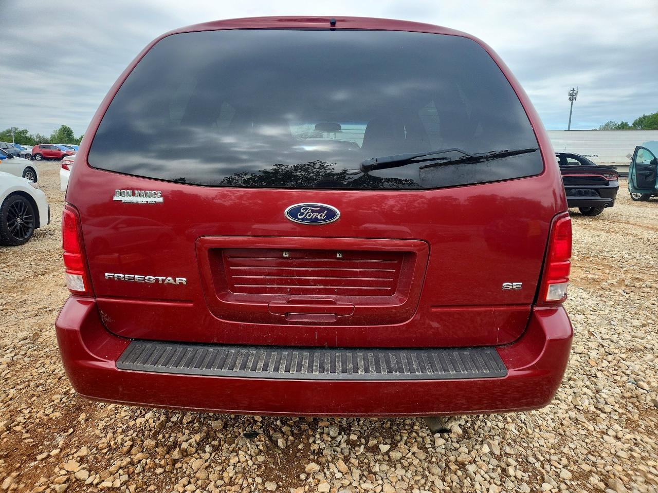 2005 Ford Freestar Se - Фото 6