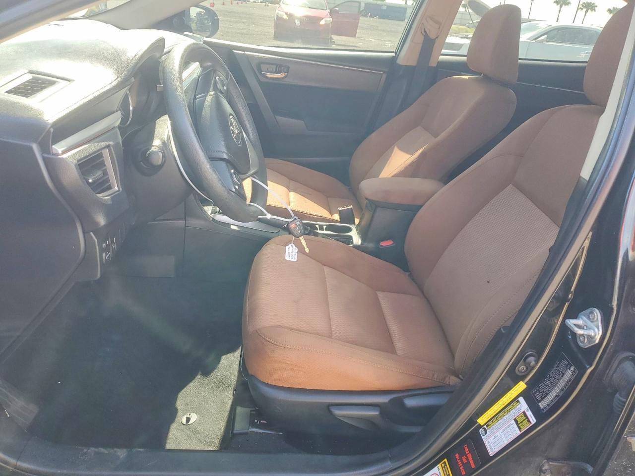 2015 Toyota Corolla Le - Фото 7