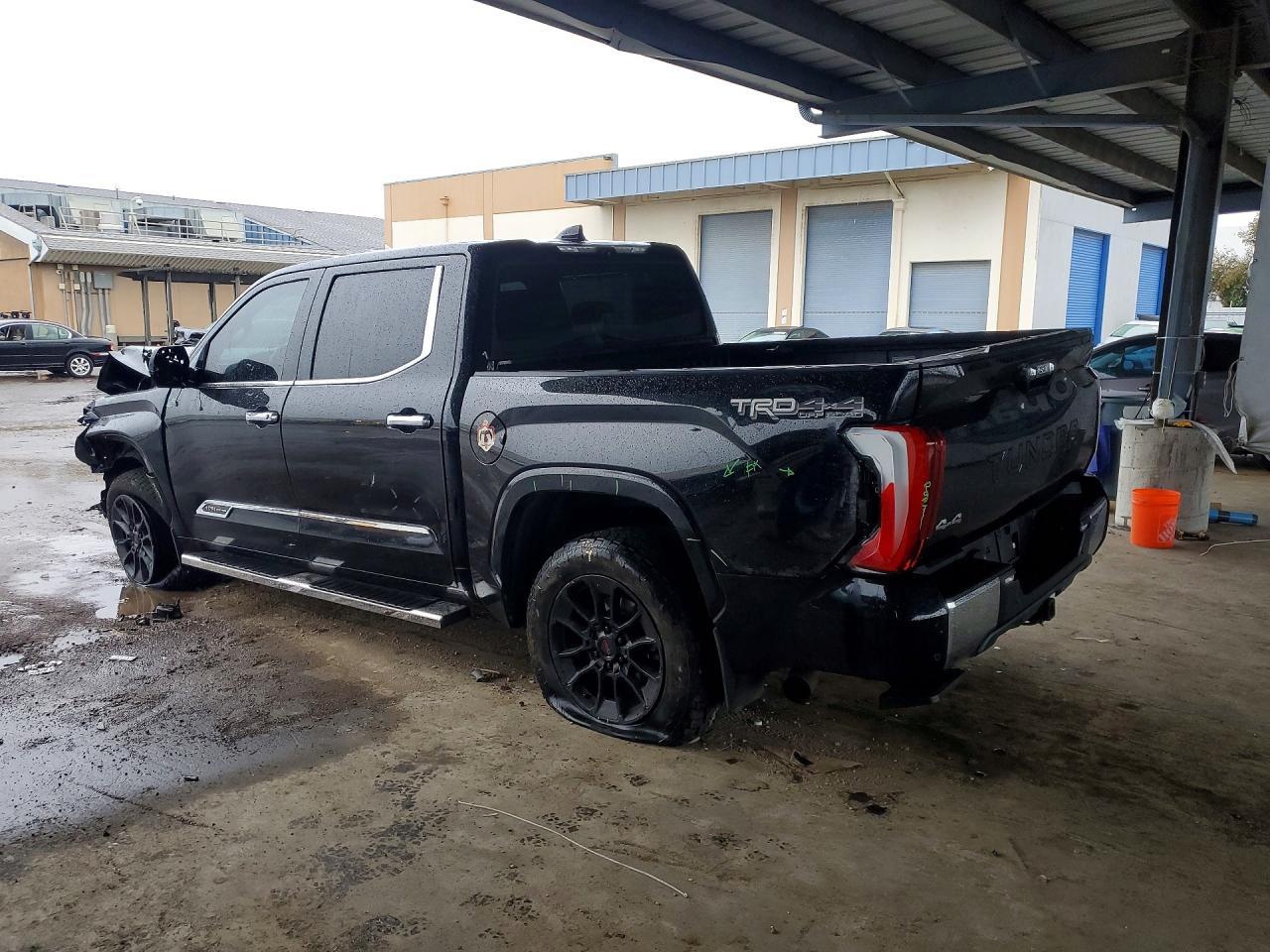 2022 Toyota Tundra 1794 Edition - Фото 2