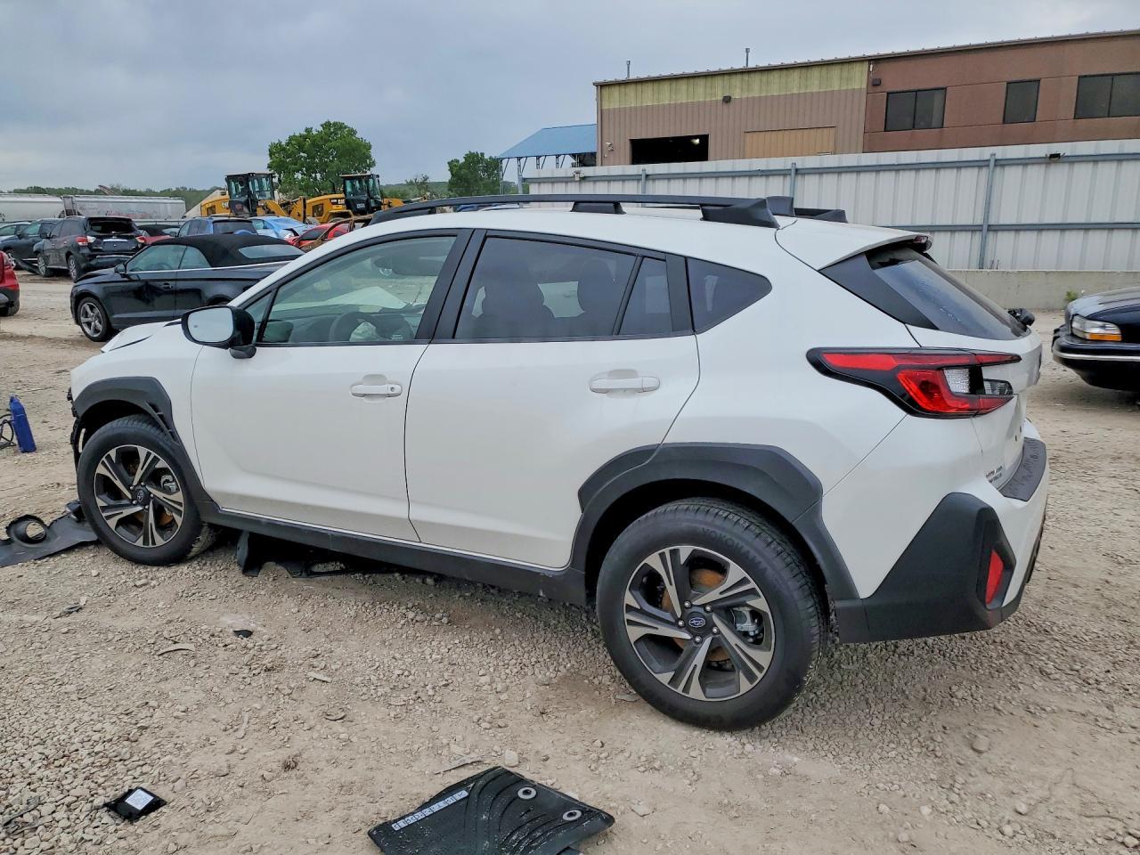 2025 Subaru Crosstrek Premium - Фото 2