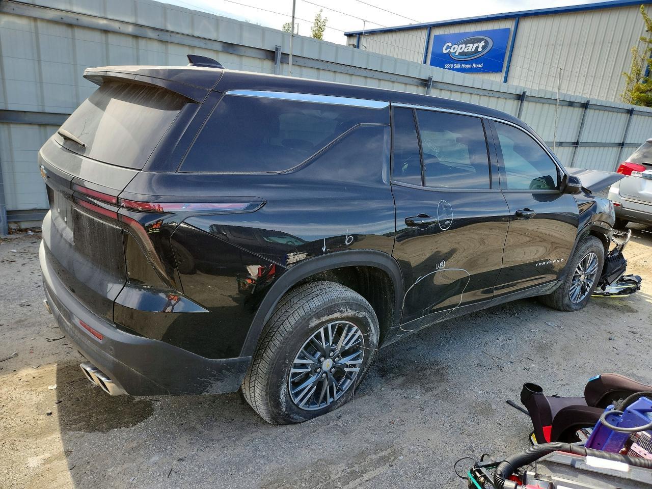 2024 Chevrolet Traverse Ls - Фото 3