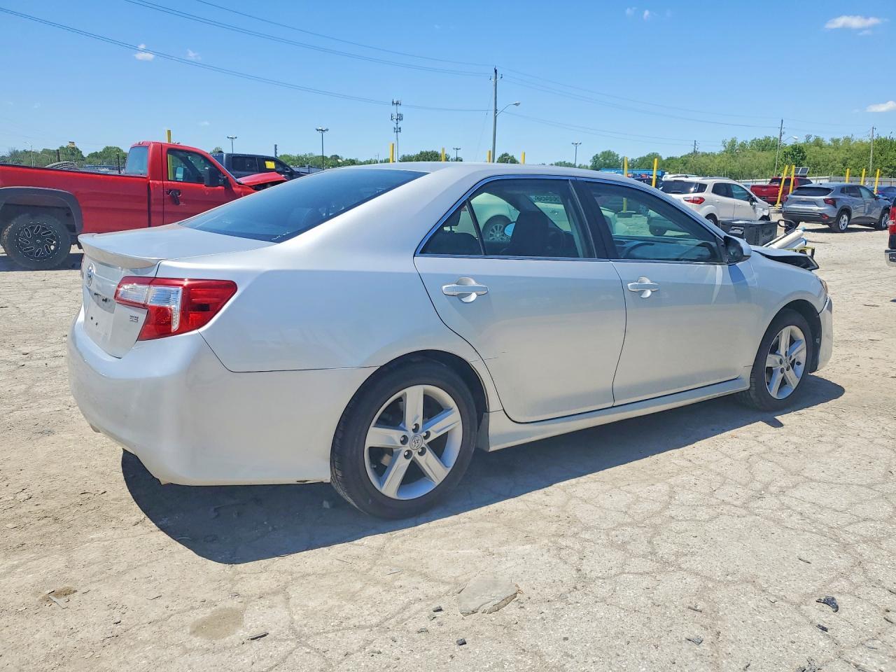 2012 Toyota Camry Se - Фото 3