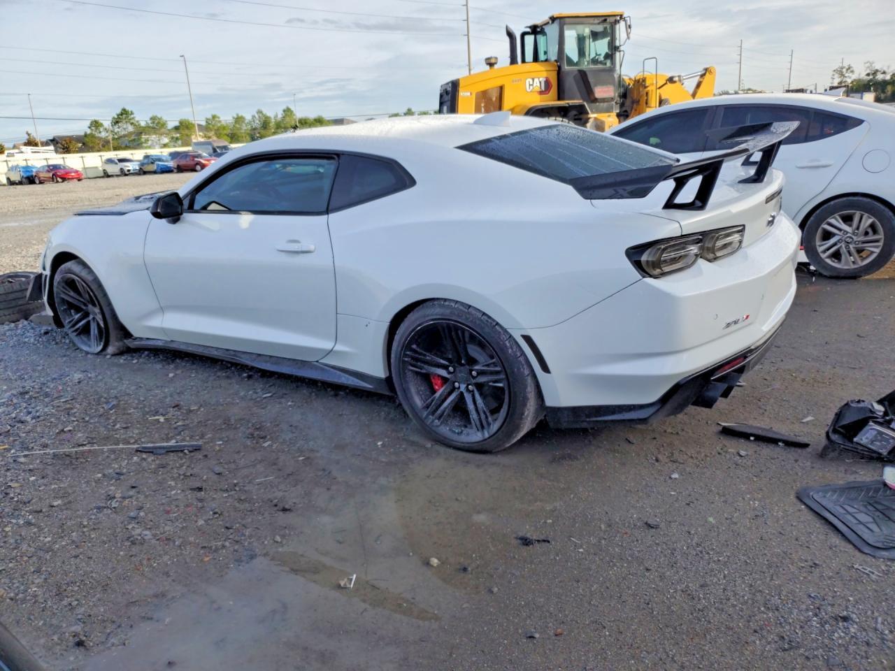 2020 Chevrolet Camaro Zl1 - Image 2