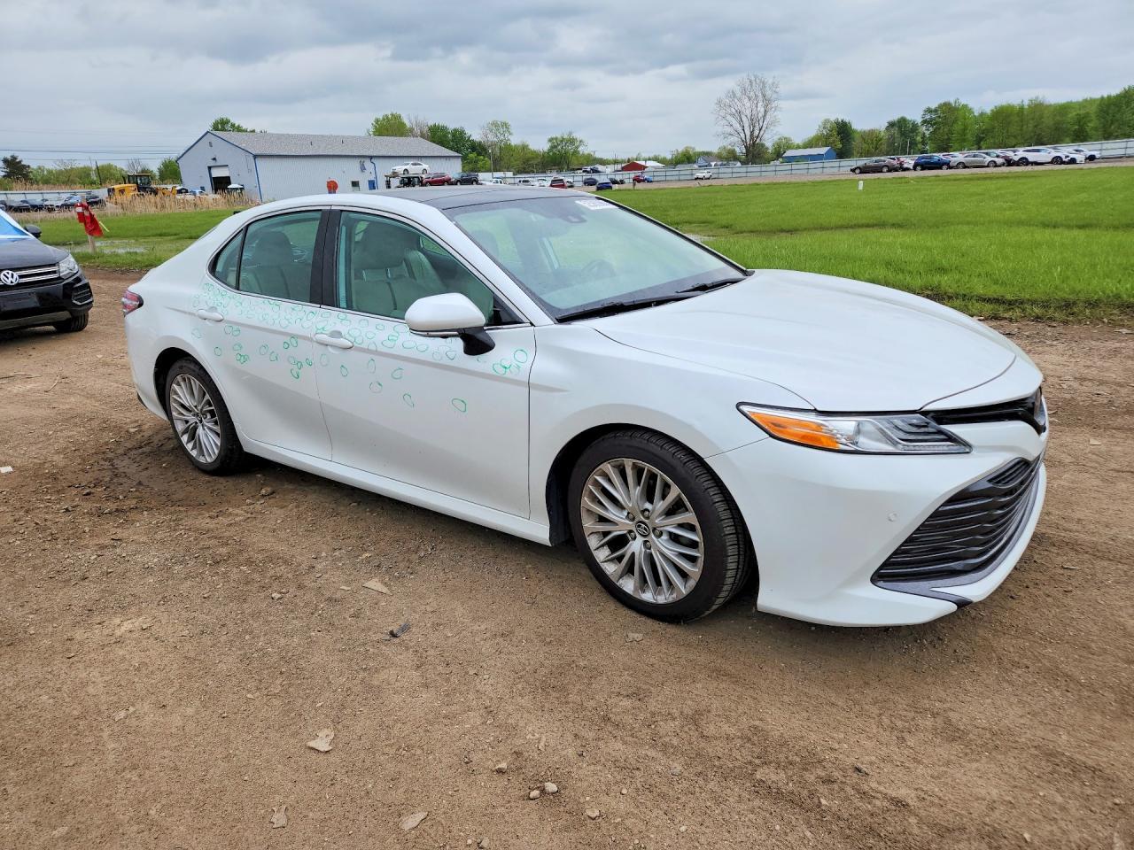 2019 Toyota Camry Xle - Image 4