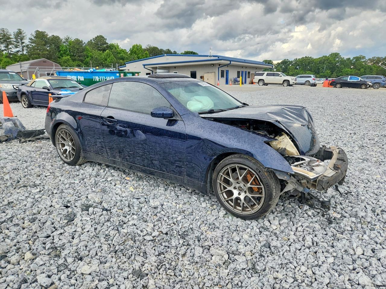 2004 Infiniti G35 Base - Image 4