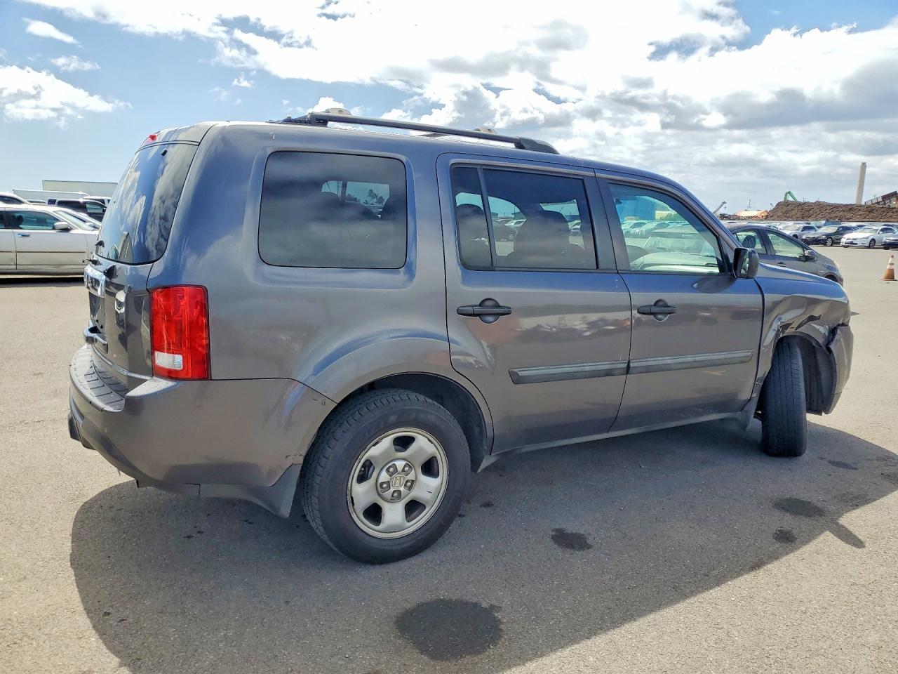 2014 Honda Pilot Lx - Image 3