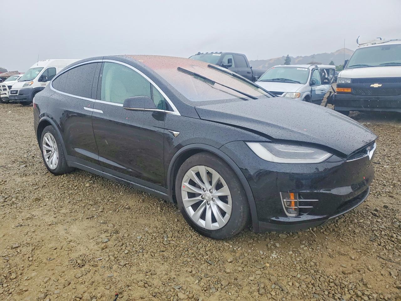 2017 Tesla Model X - Image 4