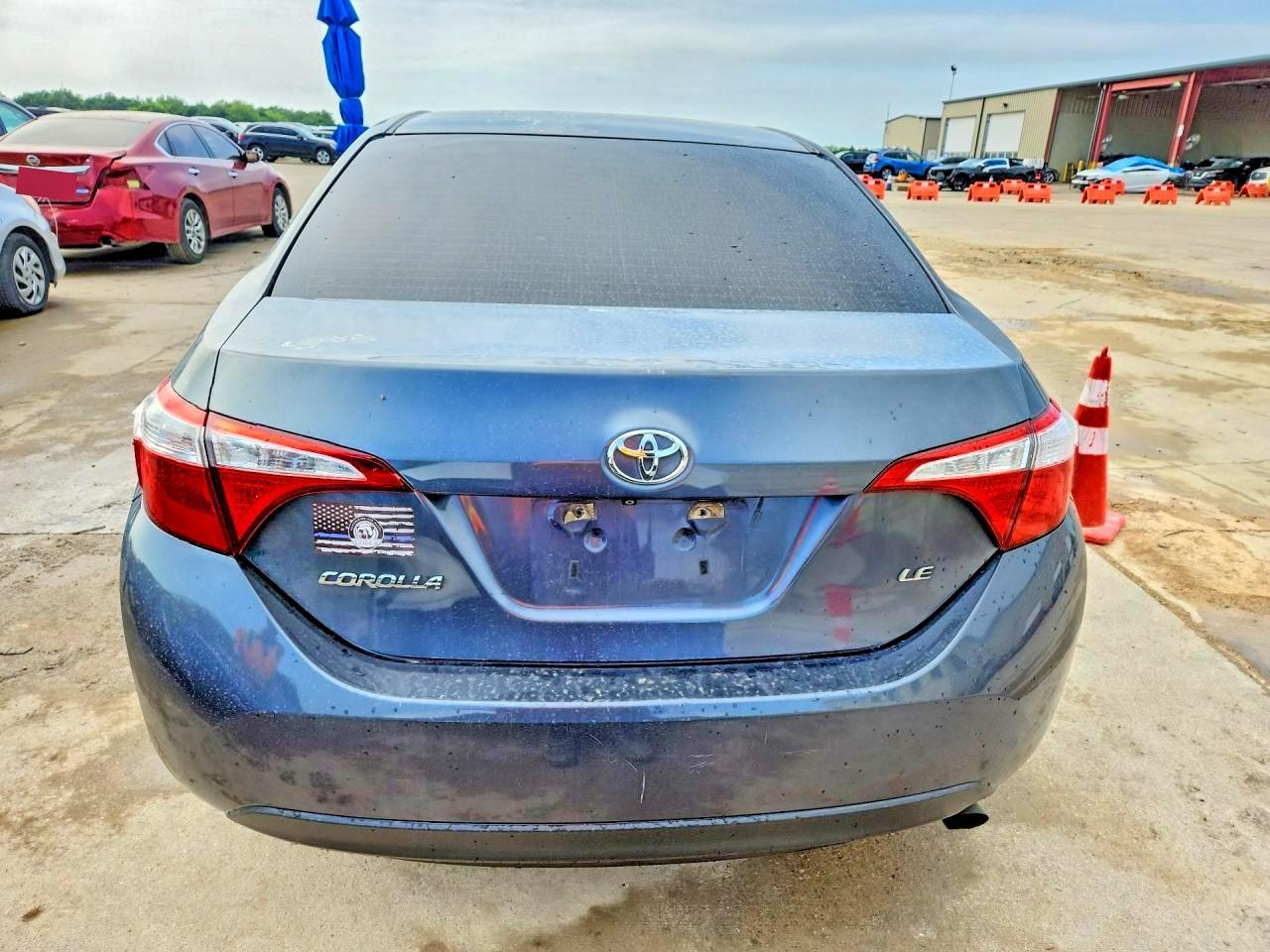 2015 Toyota Corolla Le - Фото 6