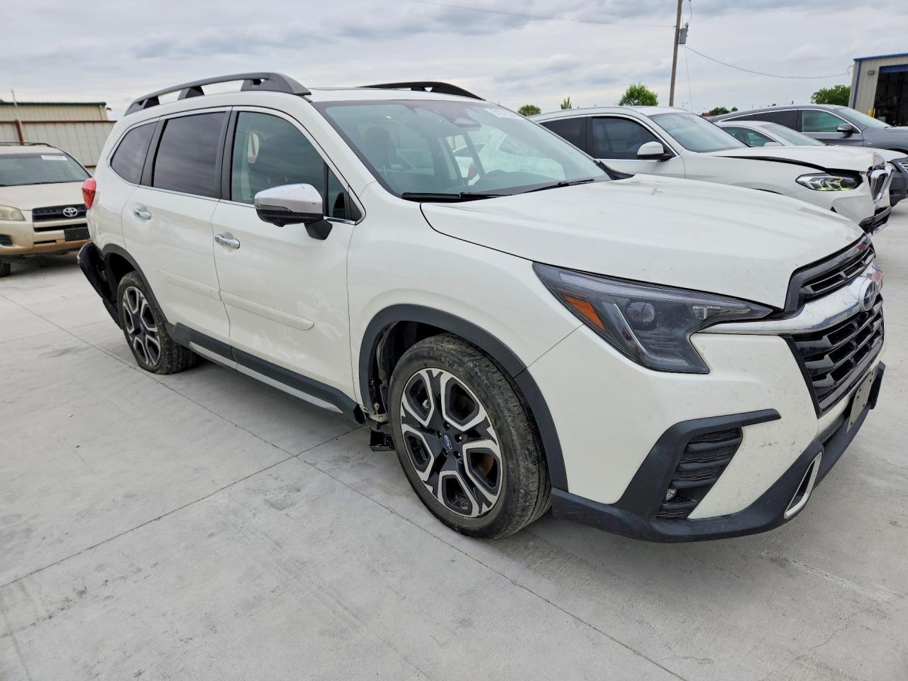 2023 Subaru Ascent Touring - Image 4