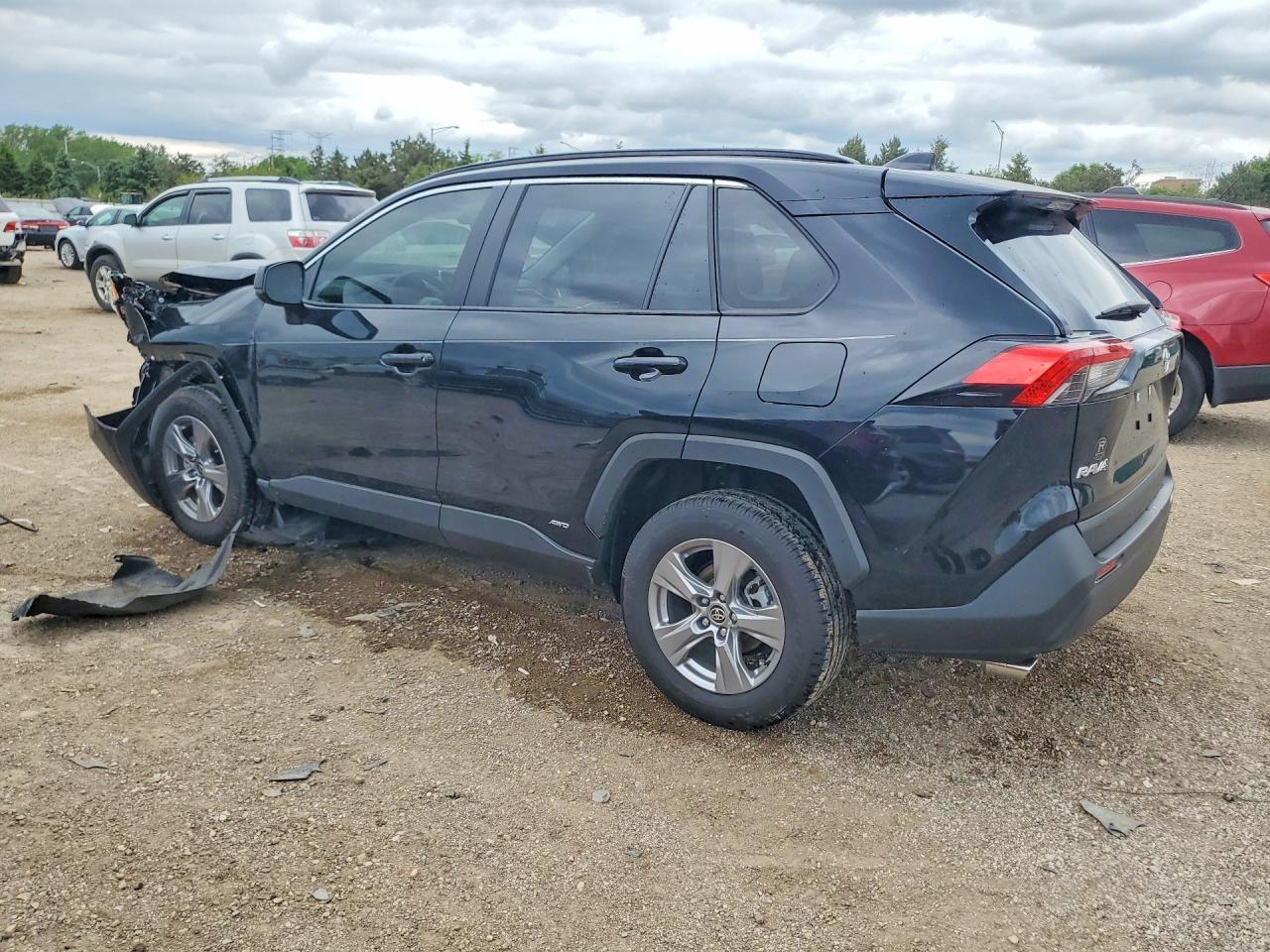 2025 Toyota Rav4 Le - Фото 2