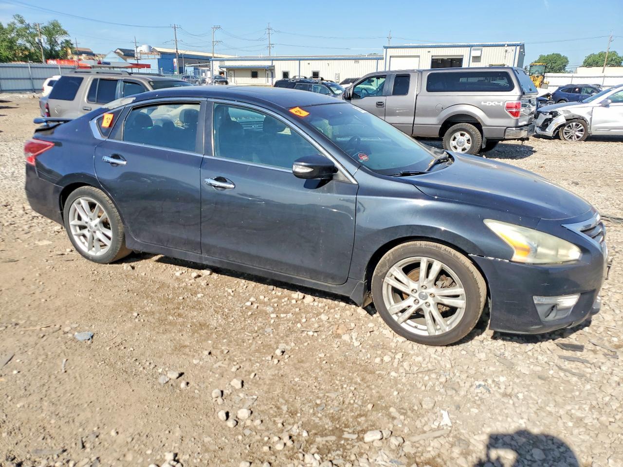 2013 Nissan Altima 3.5 S - Фото 4