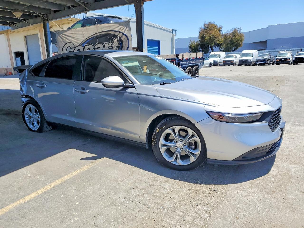 2023 Honda Accord Lx - Фото 4