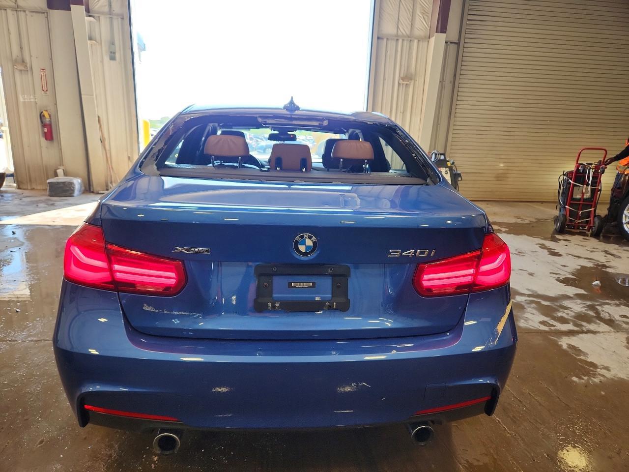 2016 BMW 340 Xi - Фото 6