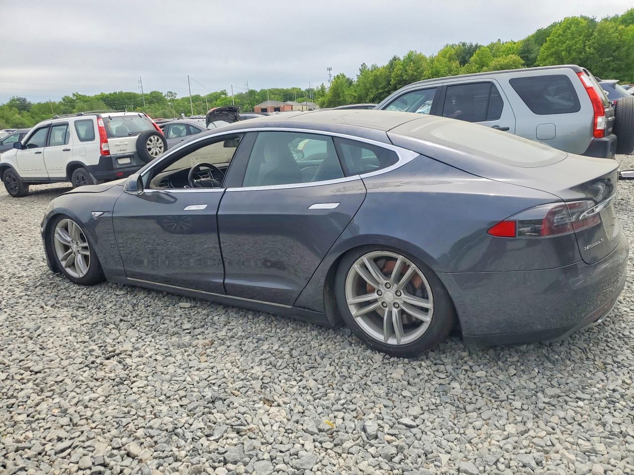 2015 Tesla Model S - Фото 2