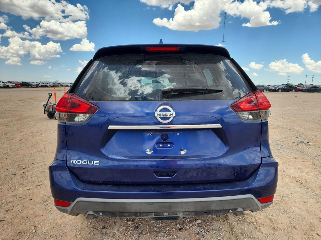 2017 Nissan Rogue S - Image 6